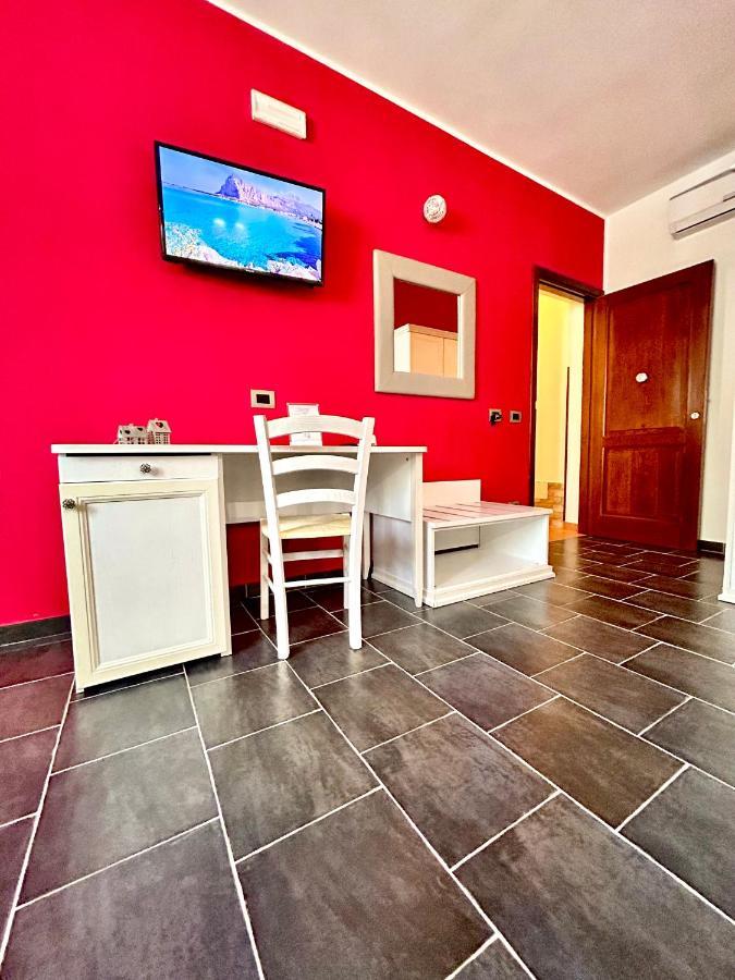 B&B L'Angolino Della Nonna Castelluzzo Luaran gambar