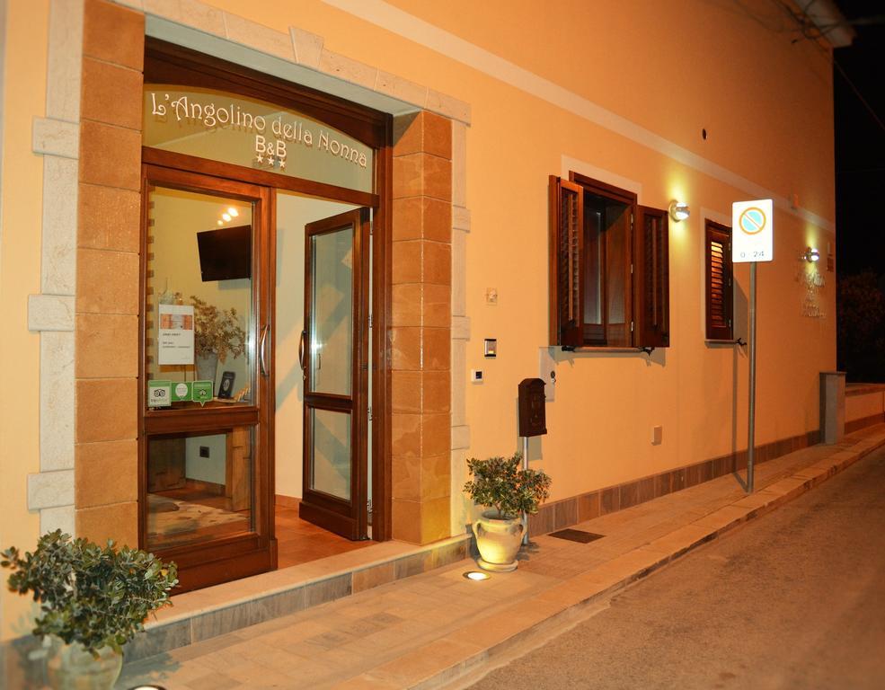 B&B L'Angolino Della Nonna Castelluzzo Luaran gambar